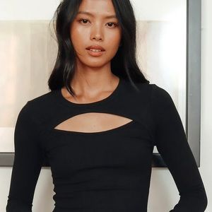 long sleeve Cutout Top